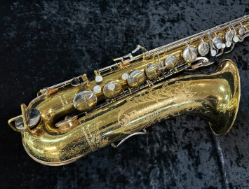 Photo Bargain Bin Price! Vintage Buescher 400 Tenor Sax in Gold Lacquer, Serial #472969